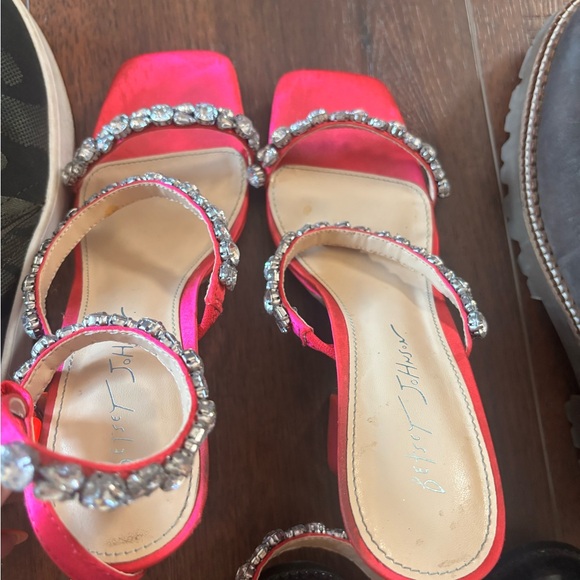 Betsey Johnson Shoes - Betsey Johnson Pink Floral Heels